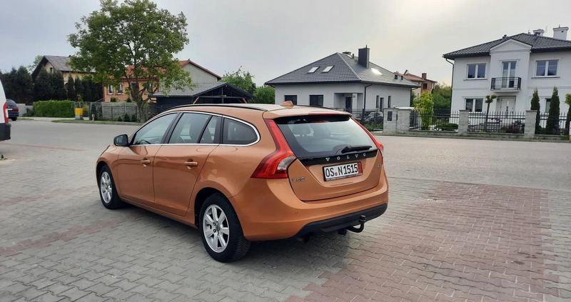 Volvo V60 cena 34800 przebieg: 244082, rok produkcji 2011 z Gogolin małe 277